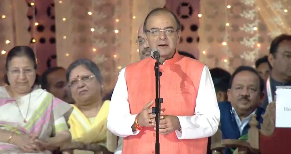 ArtofLiving's tweet photo. I thank you for inviting me to #WorldCultureFestival &amp; inviting the whole world to Delhi! - @arunjaitley #WCFDay3 https://t.co/6vd06D0Ap0