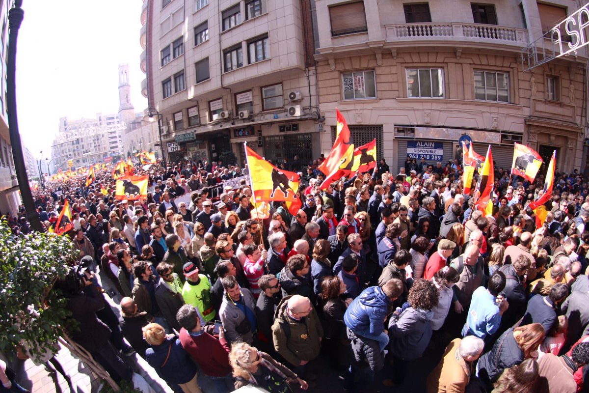 EVENMARENOSTRUM's tweet photo. #13MValencia la Tauromaquia alza la voz! 
Día Histórico! https://t.co/VzFjquKUWR
