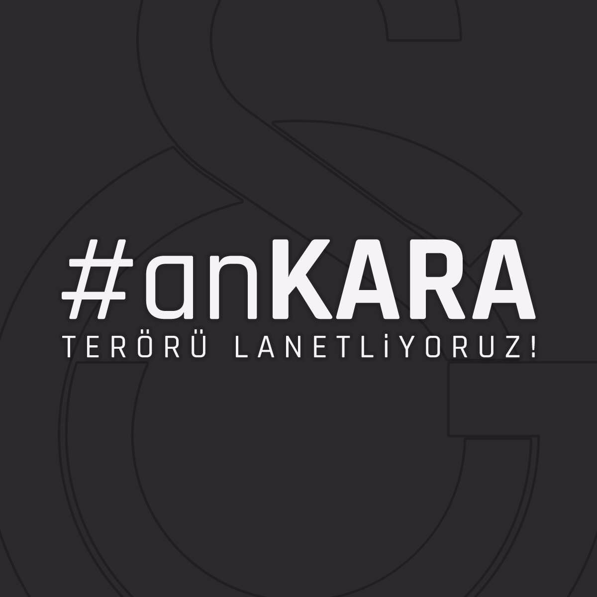 GalatasaraySK's tweet photo. Başımız Sağolsun #TerörüLanetliyoruz https://t.co/LWq99vB3Rr https://t.co/FlQizSQ1nJ