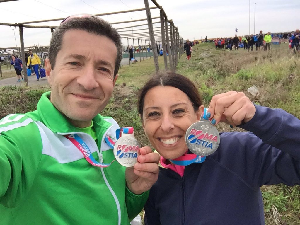 PatriziaSessa's tweet photo. Momenti di non trascurabile felicità #RomaOstia #halfmarathon @SalernoRunner https://t.co/gdavNrJX8o