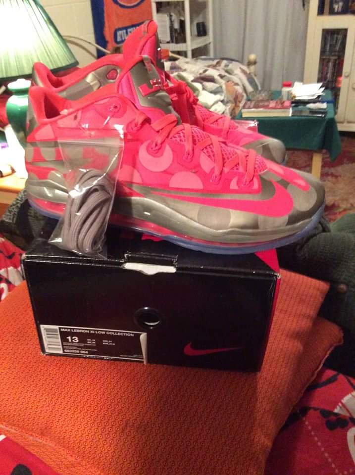 bigpz84's tweet photo. FS: DS LeBron XI Low "Maison du's" Size 13. $115 ship goo wallet @Deadlaced @ATrainKickz @SoleProviderGHK @nymkicks  https://t.co/vu8EHAXgmu
