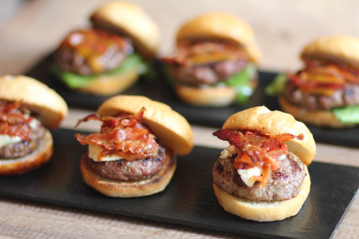 ConnorsMex's tweet photo. Domingo de #ConnorBites, ideal para compartir. #ConnorsMex @PolancoDFmx @AnimalGourmet https://t.co/NLQyd5FMWf