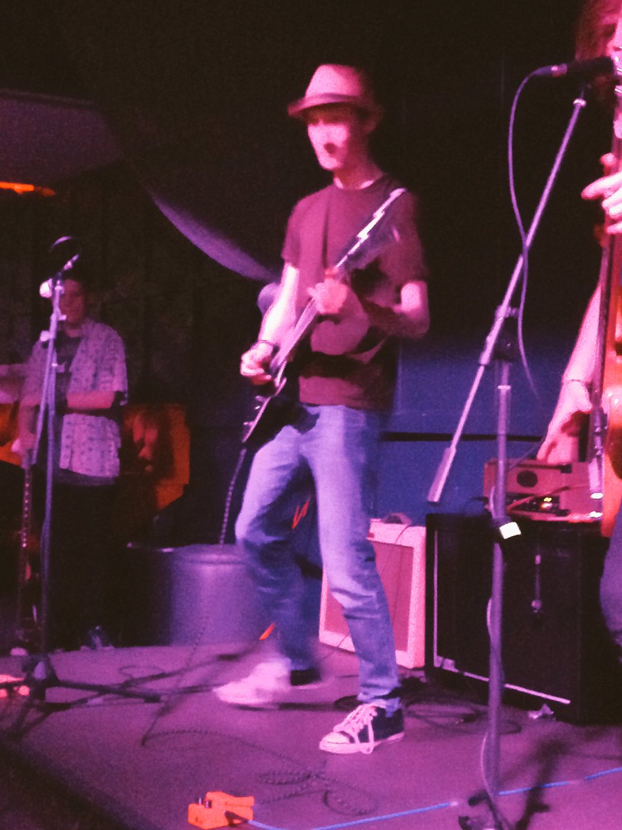 Jonny B. Acceptable showing us how it's done!!! Great songs guys!!! #birdistheword