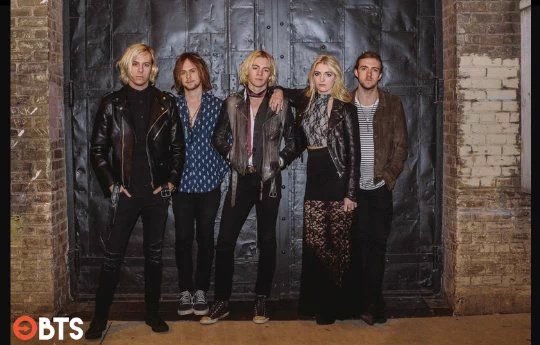 R5lynchs's tweet photo. R5 new PhotoShoot for Beyond The Stage Magazine!

I vote for #R5 #YouKnowYouLoveThem @radiodisney https://t.co/UW4x944GAx