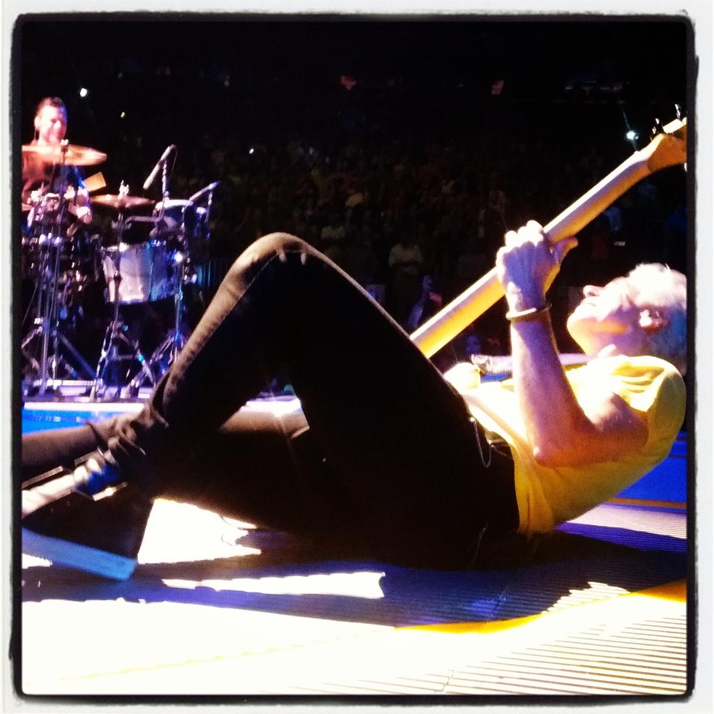 GenXU2fan's tweet photo. Happy birthday Adam! #msg7 @U2 https://t.co/Gaax4Oi6hj
