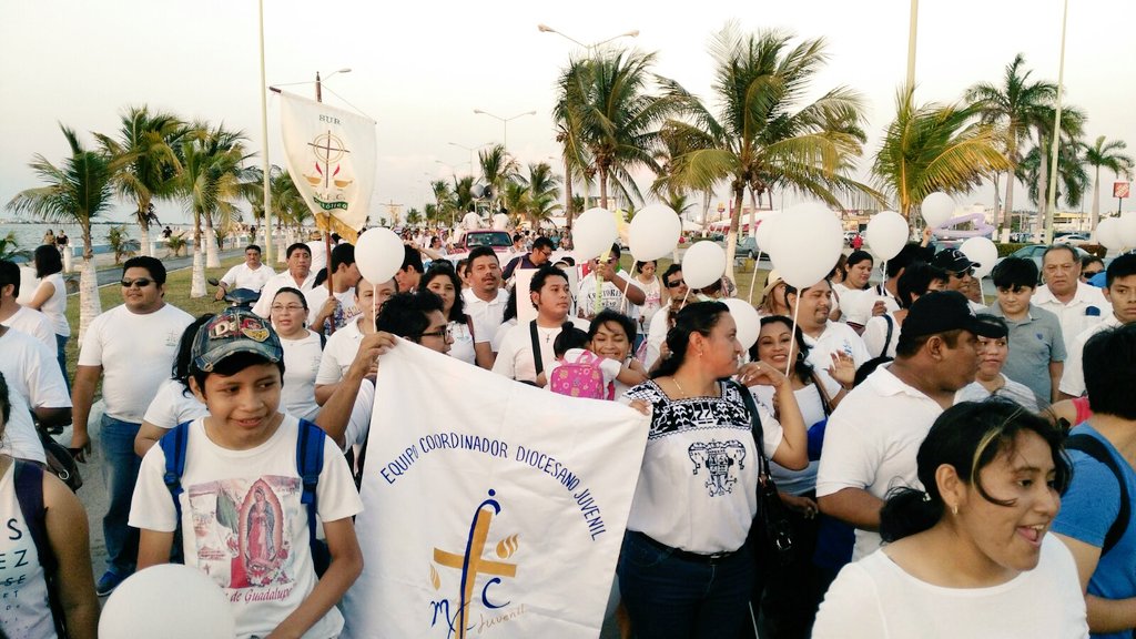 MFCJCam's tweet photo. AYER EN #MARCHAPORLAVIDA https://t.co/f7Qlb25dEN