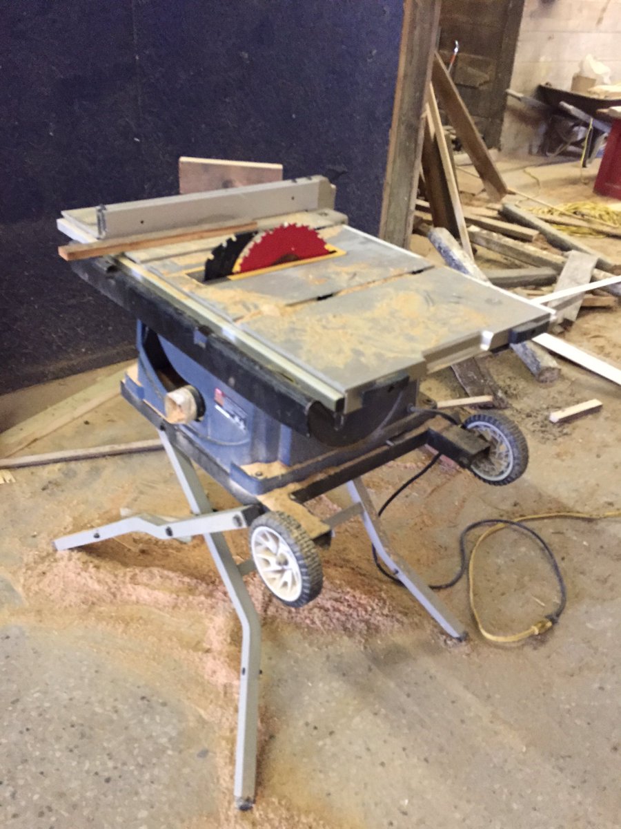 Matthew_R_Ruth's tweet photo. When there is a table saw at horsefeathers #stem #stemlc #pltw #tablesaw maker #horsefeathers https://t.co/vGeXXVMd3O