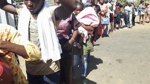LESSENTIELCI's tweet photo. #PrayForBassam #Bassam #AttaqueBassam  Libération des otages #civ https://t.co/NIfPepg4l4 https://t.co/E0FSqKHKQx