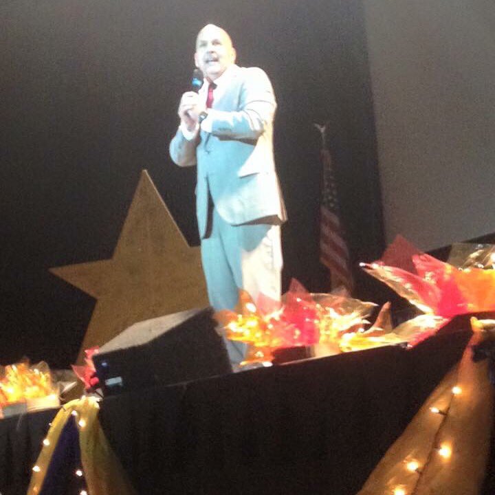 KentJulian's tweet photo. What a great weekend keynoting at the @UtahFFA Convention //#DirectionDeterminesDestiny #LiveItForward #E+R=O https://t.co/cM6peWGTAz