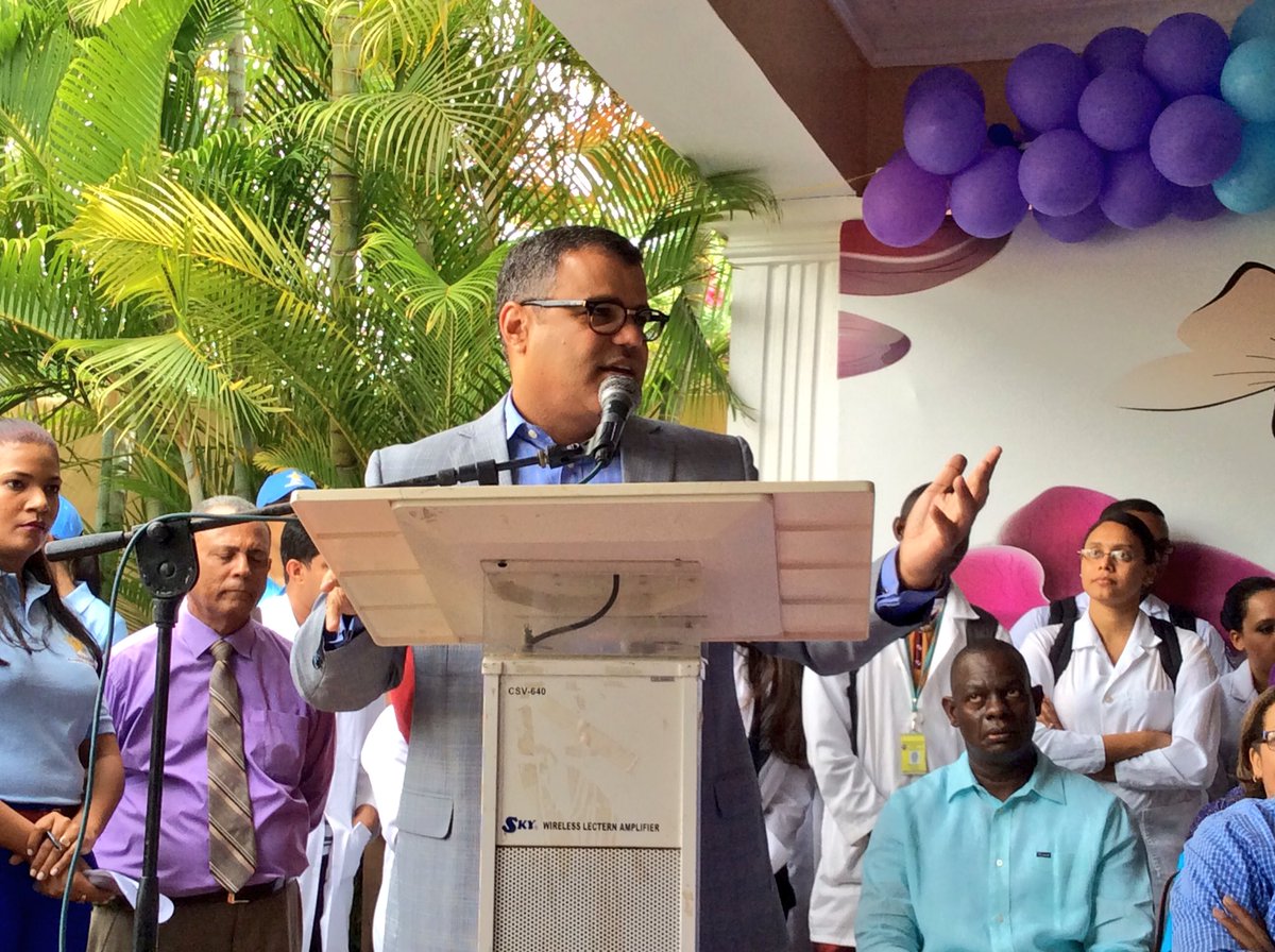 TommyGalanG's tweet photo. Danilo Medina ha dignificado los servicios de salud en San Cristóbal.  Lanzamiento #MOSADA en San Cristóbal. https://t.co/YoT9xSRjQK
