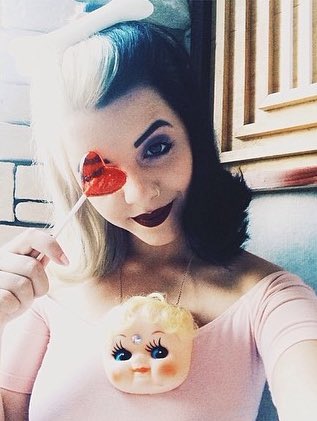 DarkMikeyOffic's tweet photo. My beautiful princes @Melanieoffic ✨💖🎀🌸💁🏻💅🏻👑🌷🍥🍬 https://t.co/fcm0r1MCbd
