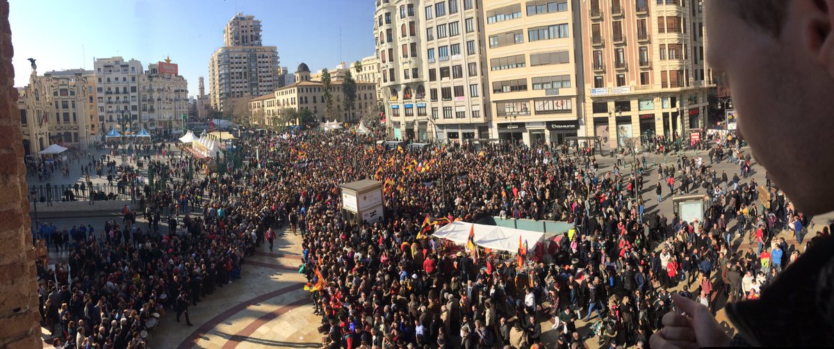 JI_Gonzalez's tweet photo. Orgulloso de ser valenciano, español y aficionado a los toros. #13MValencia https://t.co/BQz6LBT864