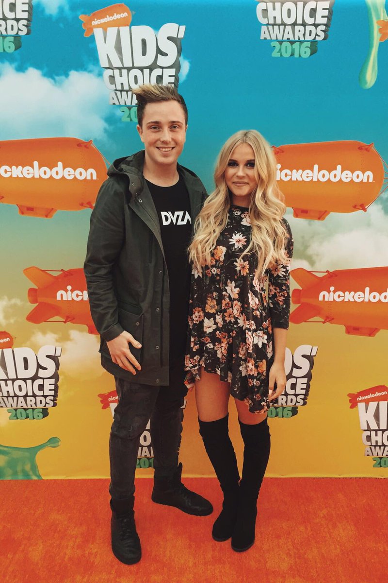 dagibee's tweet photo. Heute um 19 Uhr auf Nickelodeon! 😍
Seid gespannt wer dieses Jahr den #KCA mit nach Hause nimmt ☺️🎉 https://t.co/qbYyOdHGaj