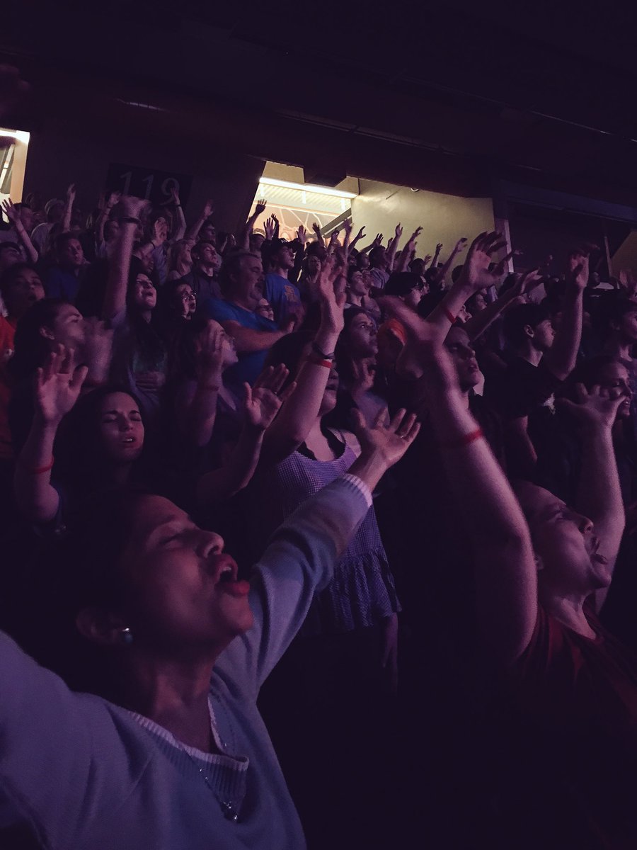 JoCasioo's tweet photo. there is no better feeling than being wrapped in His presence @IgniteCramerton @Winterfest #winterfest2016 https://t.co/xEqwOnZSxx