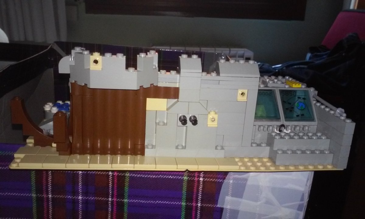 KruzioBaal48's tweet photo. Me lo acabo de inventar base rebelde #lego #StarWars #fanmade #brick #sandbase https://t.co/PiyAoi3gPw