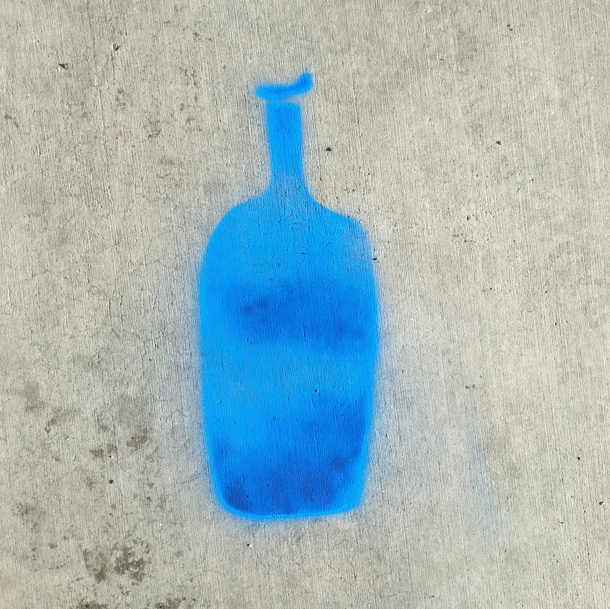 Follow the blue bottles to visit us <a href="/platform_LA/">Platform</a>.