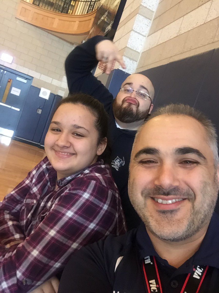 SBRHSMusic's tweet image. Pre-show shenanigans! #NESBA #ItsAllAboutThatBass #BiancoFishFace