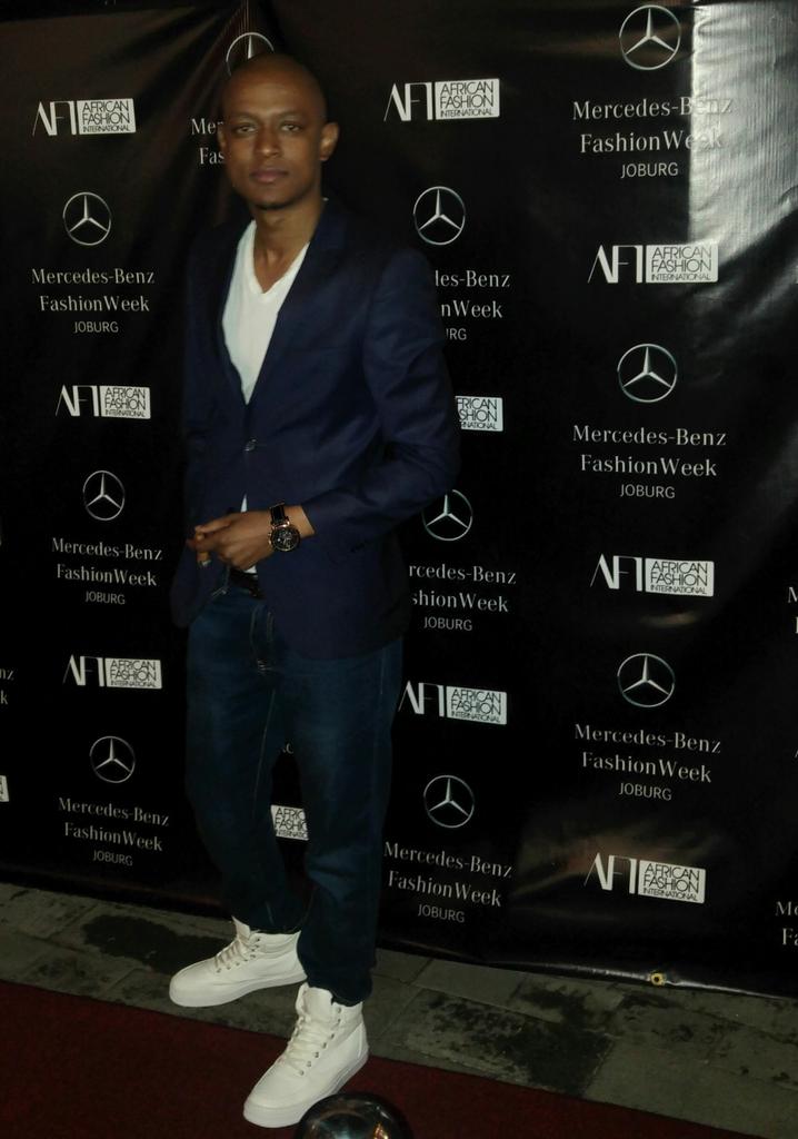 DCMDebtSolution's tweet photo. Last night at the Carducci fashion show #MercedesBenzfahionweek #ForTheLoveOfFashion #Dappper πππ https://t.co/bJHKfUEgiU