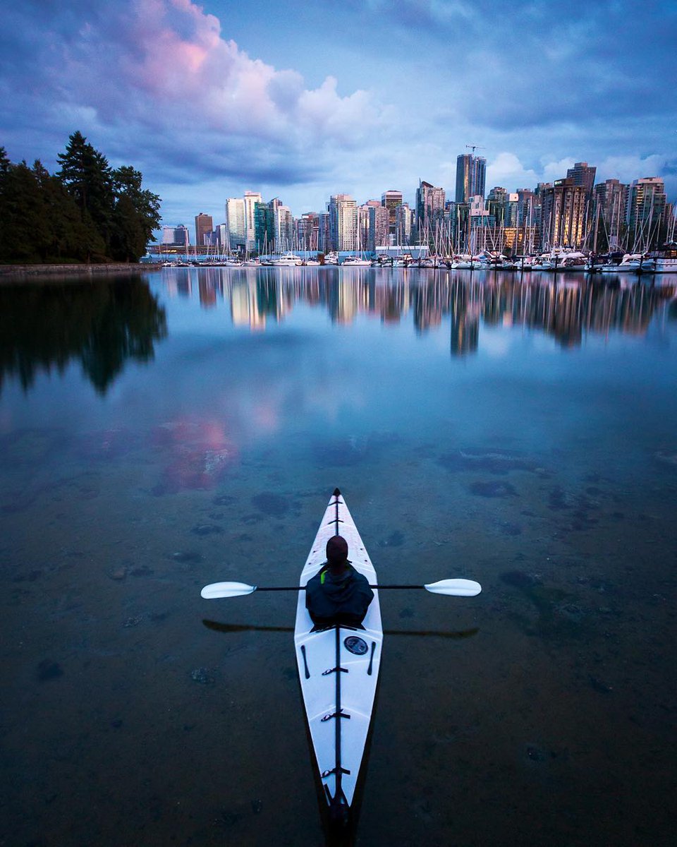 ExploreCanada's tweet photo. A different perspective on downtown #Vancouver! Photo: @taylormichburk #ExploreBC #ExploreCanada https://t.co/LUKbJBhhvs