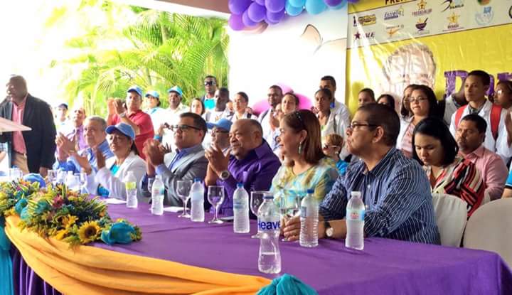 nelsonguillenv's tweet photo. Los integrantes del Movimiento de Salud Danilista #MOSADA Juramentados por Francisco Chico Despradel. @HenryMolina https://t.co/YfMJLoHhx2