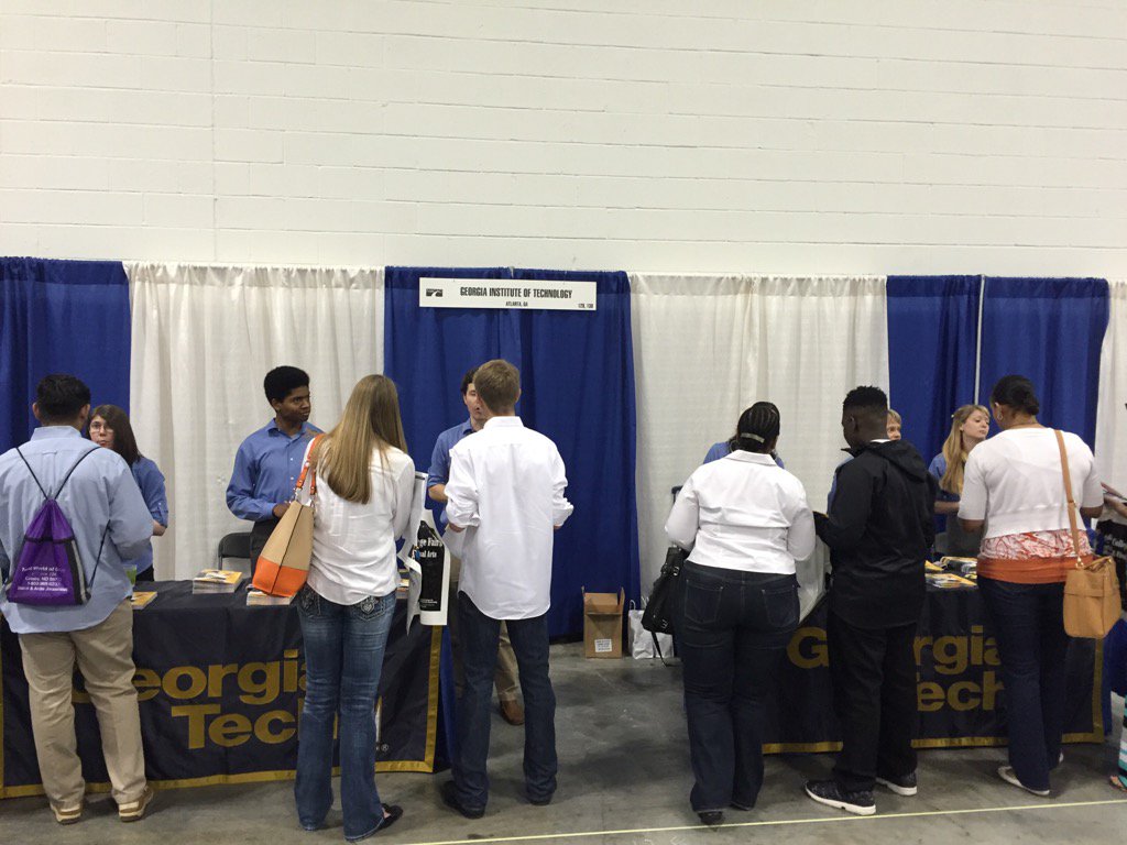 AtlantaNCF's tweet photo. @gtadmissions meeting with students at the #atlantancf. #nacacfairs https://t.co/f6ITUvw6g2