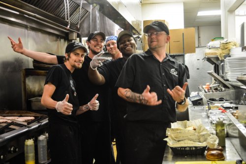 BarLouie_Jobs's tweet image. Calling all #linecooks &amp;amp; #prepcooks, BL Baybrook is hiring! Apply @ louiewantsyou.com! on.fb.me/1pF4MUV