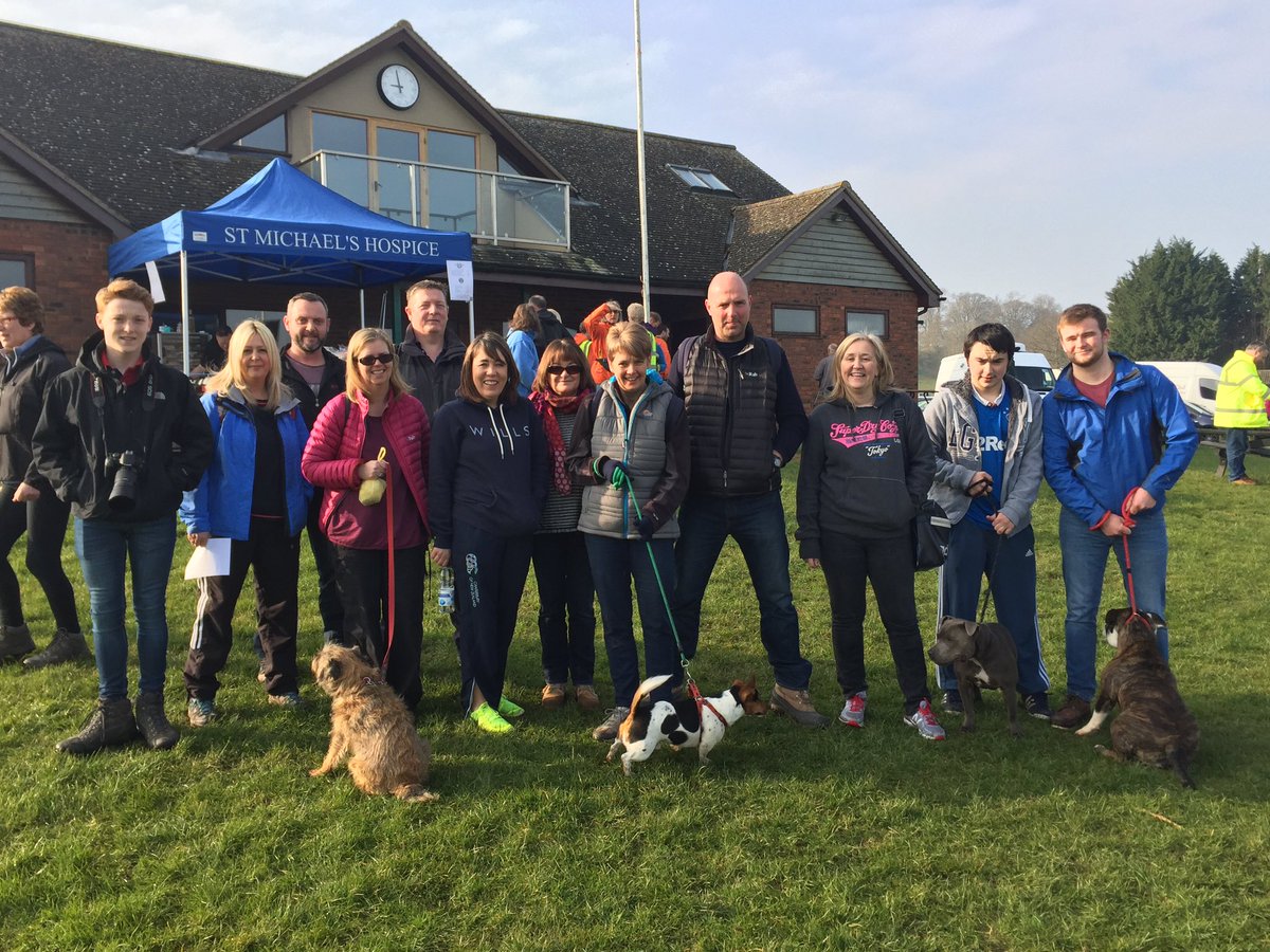 MelGodfrey101's tweet photo. @StMichaelsHosp @HamptonHire   Really enjoyed the lovely Spring walk today. Hope you raised lots of money #tiredlegs https://t.co/0nYdOnbgOn