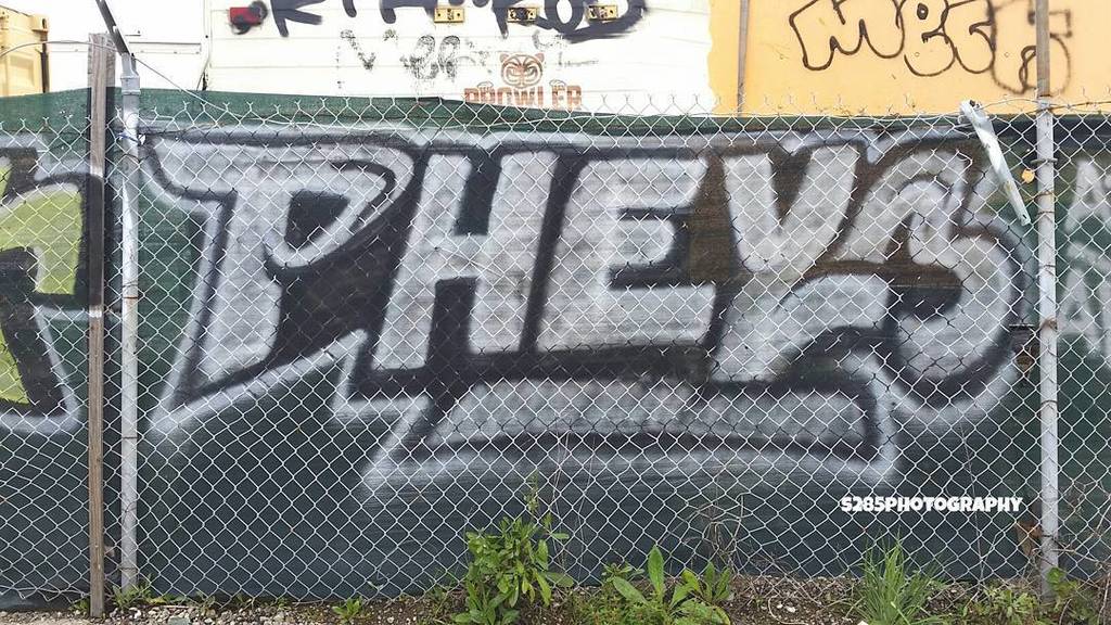 BrujaMaracc's tweet photo. Pheyo
#pheyo #atf #awk #graffiti #graffitiart #graffporn #grafflife #streetart #urbanart #art #artporn #graffitipho… https://t.co/6n9vJ3zMs1