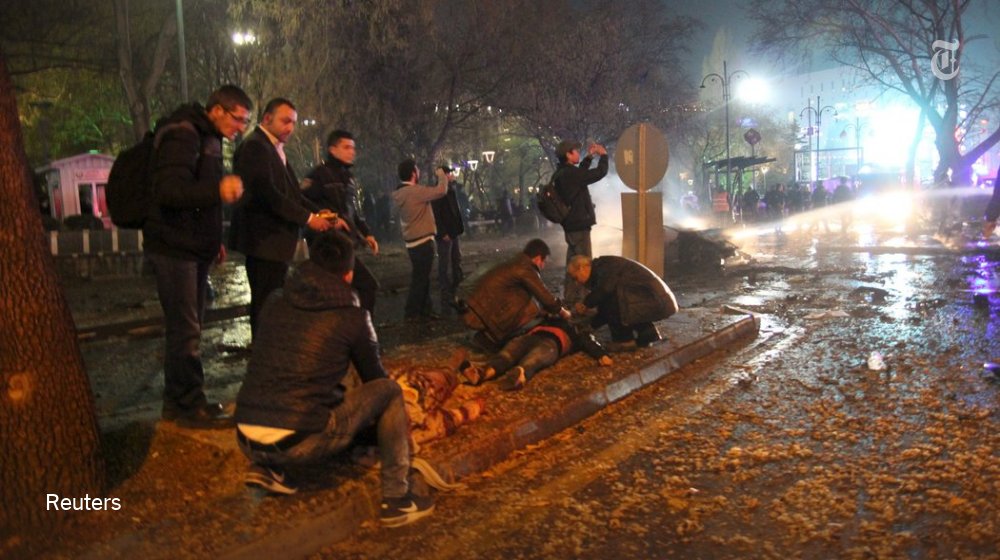 xvbin1's tweet photo. A blast in the heart of Ankara,  people https://t.co/b0132WYXNR  https://t.co/fy2Hj1K2hN https://t.co/APT97lrald