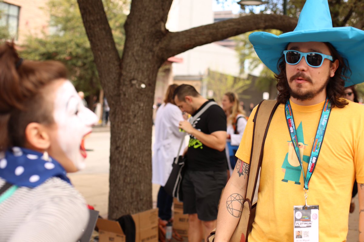 service's tweet image. Wizard meets Mime...should make for an interesting conversation #OnlyAtSXSW #ServiceSXSW