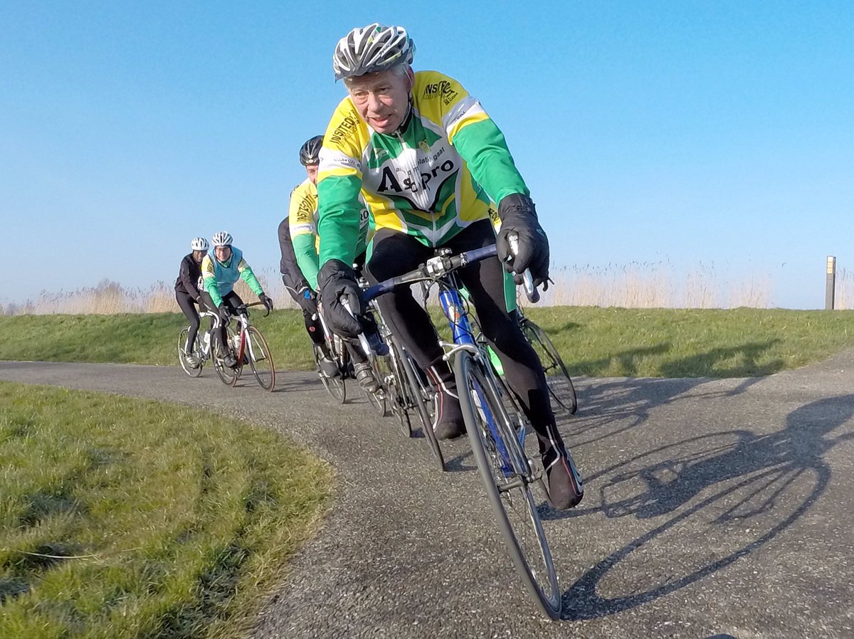 tczevenhuizen80's tweet photo. mooi weer dit #cyclewe-ekend https://t.co/A2K9XT7e4f