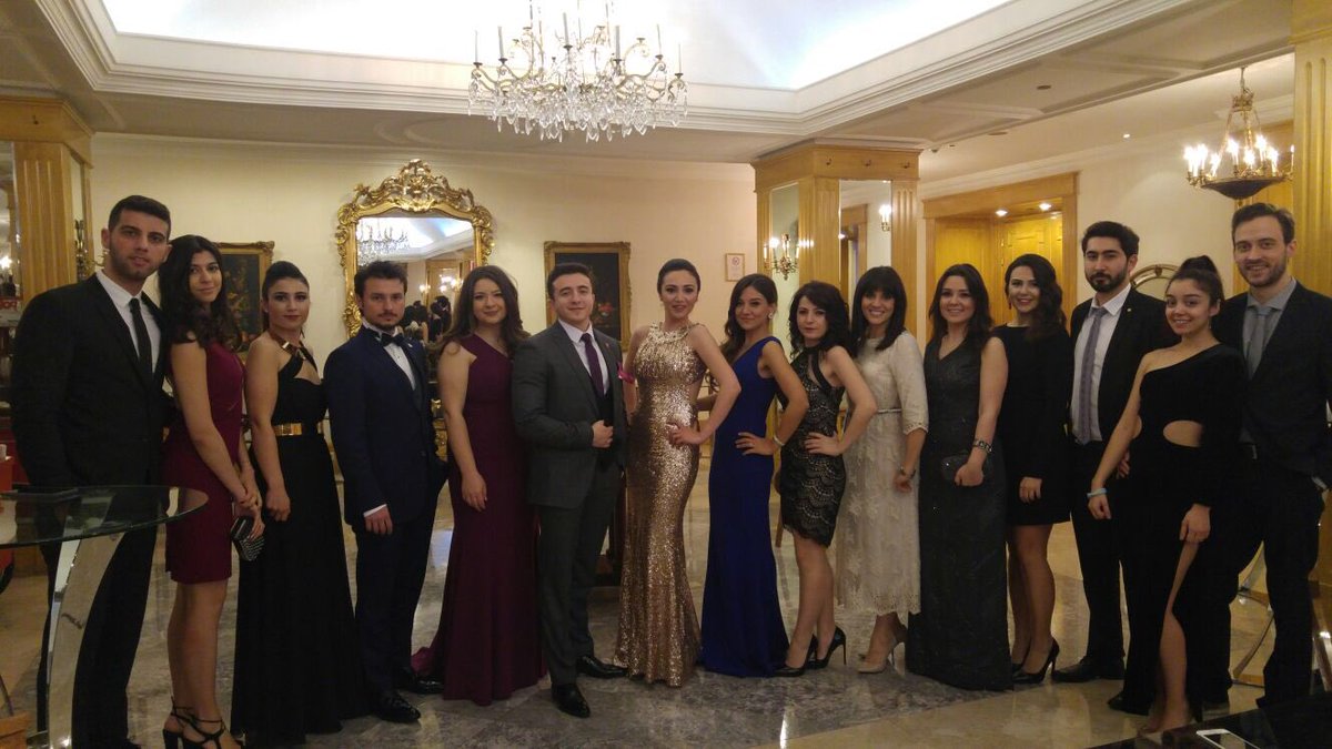 DolmabahceRAC's tweet photo. Dünya Rotaract Haftası'nı Geleneksel Rotaract Balomuz ile kutladık! https://t.co/5YlCL8IQpW