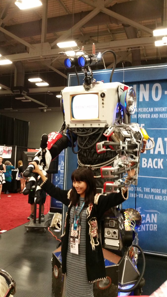 ericlevin11's tweet image. SXSW showroom floor: like CES, but younger and with more robots #sparksxsw