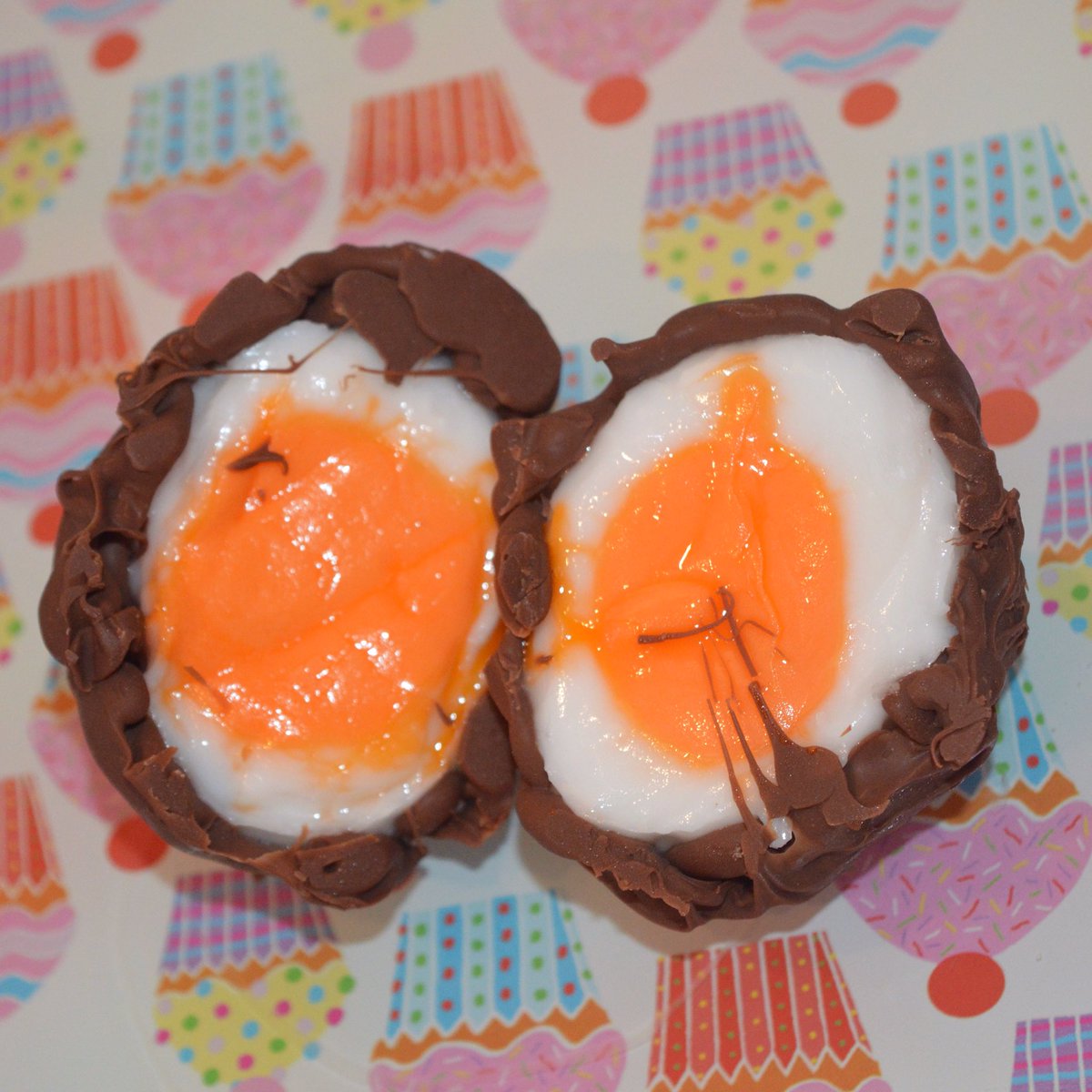 _cakekara's tweet photo. Homemade creme egg🍫🐣 https://t.co/m1QKTVsl47
