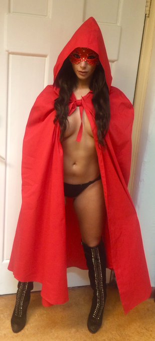 @PlayboyPlus @PlayboyTV #redridinghood https://t.co/u4qcsmADT0<a class="tags" href="/tag/playboyplus">@playboyplus</a><a class="tags" href="/tag/playboytv">@playboytv</a><a href="/tag/redridinghood"class="tags">#redridinghood</a>