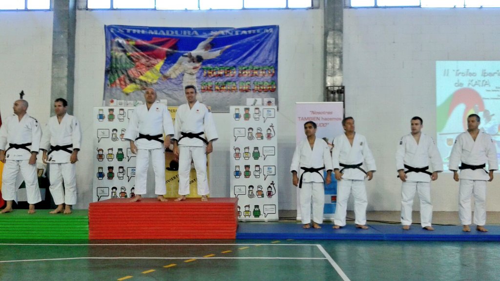 InokumaJudoGu's tweet photo. Campeones 2a Fase II TROFEO IBÉRICO #Judo en kime no kata @LopezLopezprado y @david_moronta1 @deportesNA @vivoguada https://t.co/myLGWVUPfN