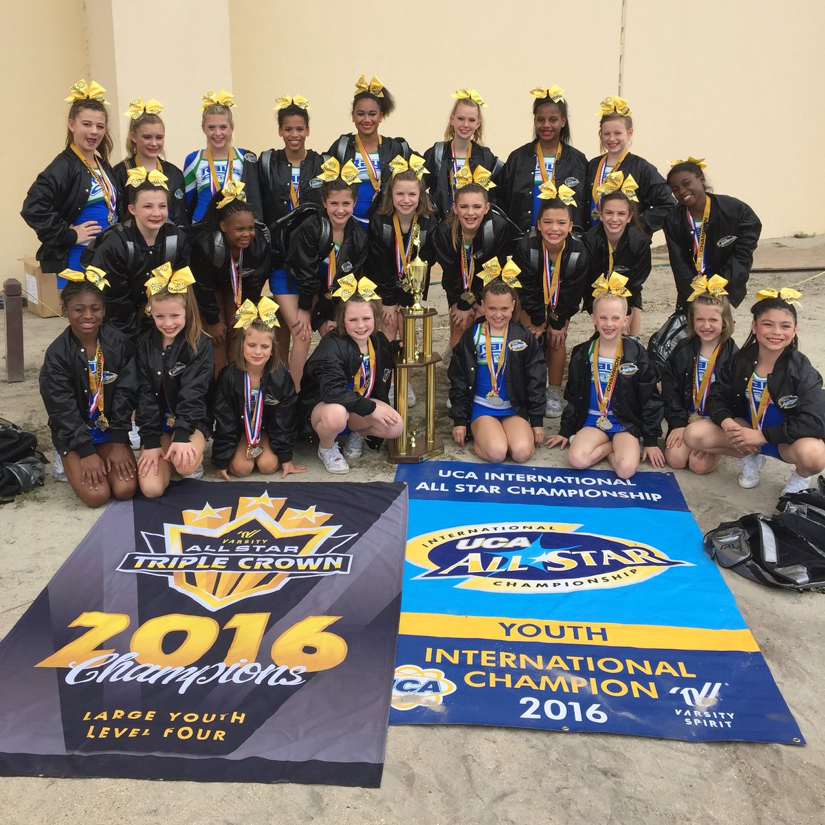 VarsityAllStar's tweet photo. CONGRATS to Large Youth 4 #VarsityTripleCrown Champions- @yellow_rays 💛 https://t.co/7mFSdrFBbe