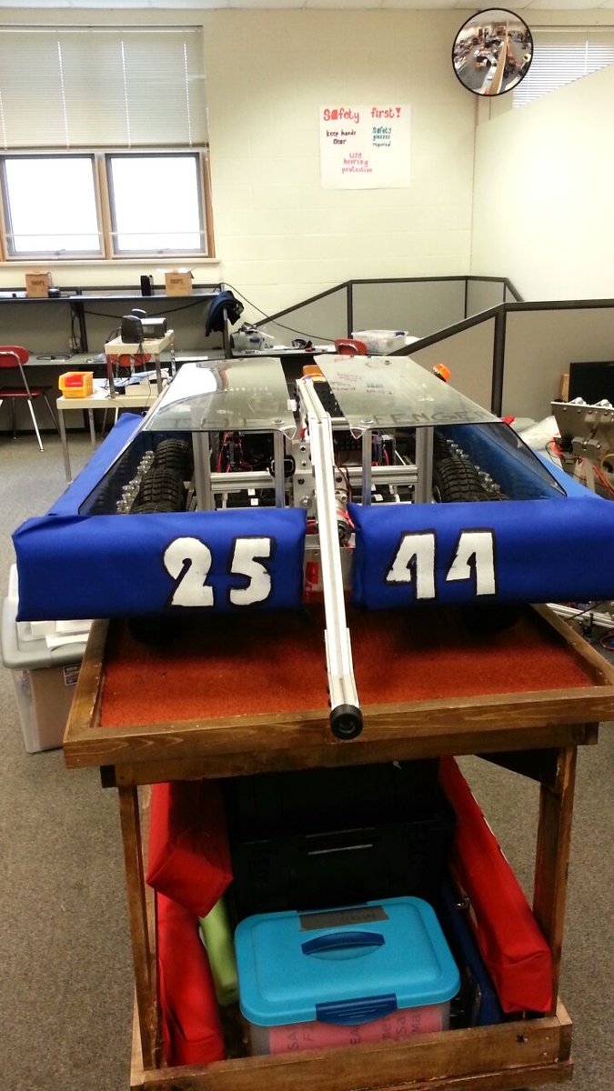 HCRC2544's tweet photo. Our bot may have taken a beating from other bots and the defenses, but it's still in one piece and a good bot! https://t.co/XNEjqSvER9