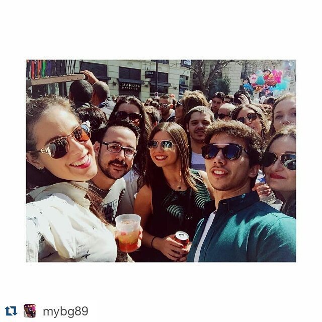 Fabicastt's tweet photo. #Repost @mybg89 with @repostapp
・・・
Valencia en fallas!! 👏👏🎉🎉 #valencia #fallas2016 #fallas #Podología #masterMIS … https://t.co/kO7pHMIOi3