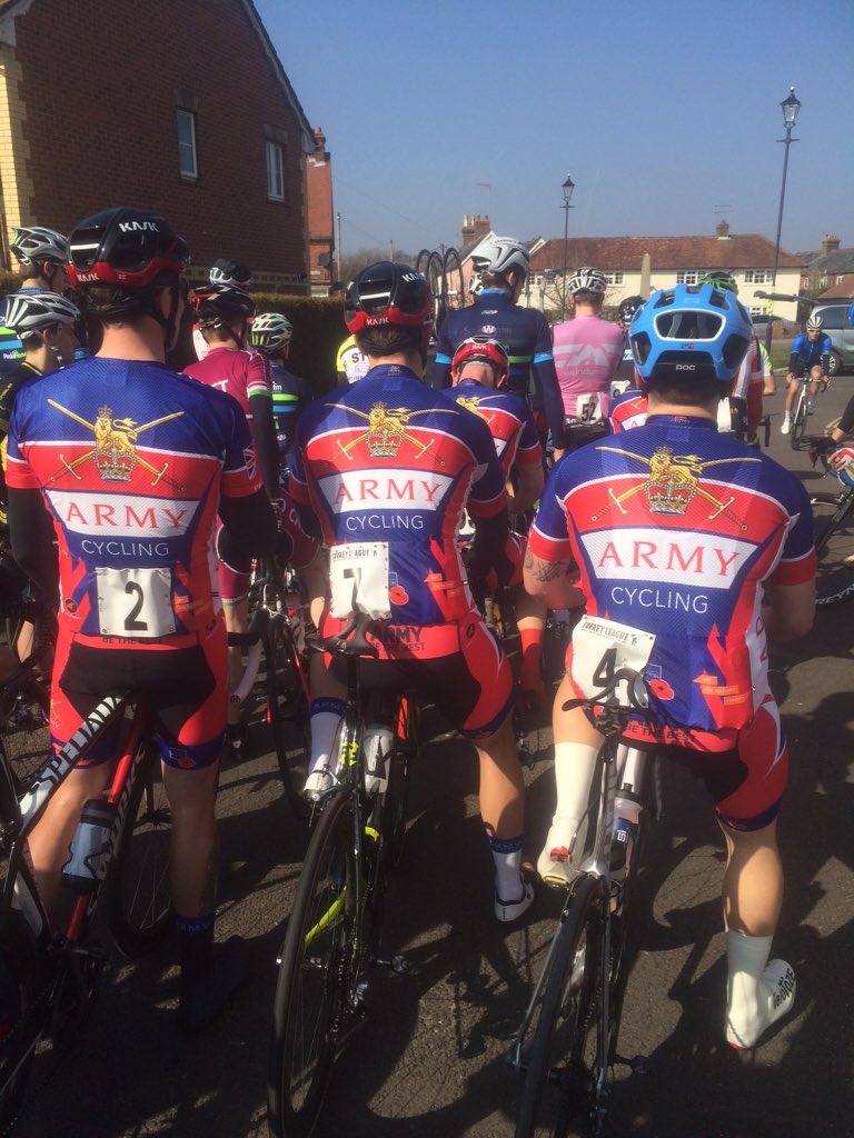 army_mens's tweet photo. The Men's ACRT secure 4th, 6th and 7th in the ACU &amp; ACRT hosted Surrey League RR.
@PactimoEurope @ArmySportsLTRY https://t.co/4654CUL1Cb