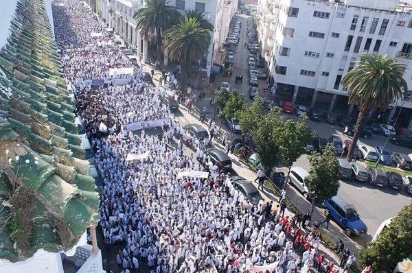 Nounousouk41's tweet photo. بلادي المملكة المغربية
بلاد الرجال لانو سندنا
راجل وسيد الرجال 
أباً عن جدّ

 #TheMoroccanSahara https://t.co/ZchGZs4h7B
