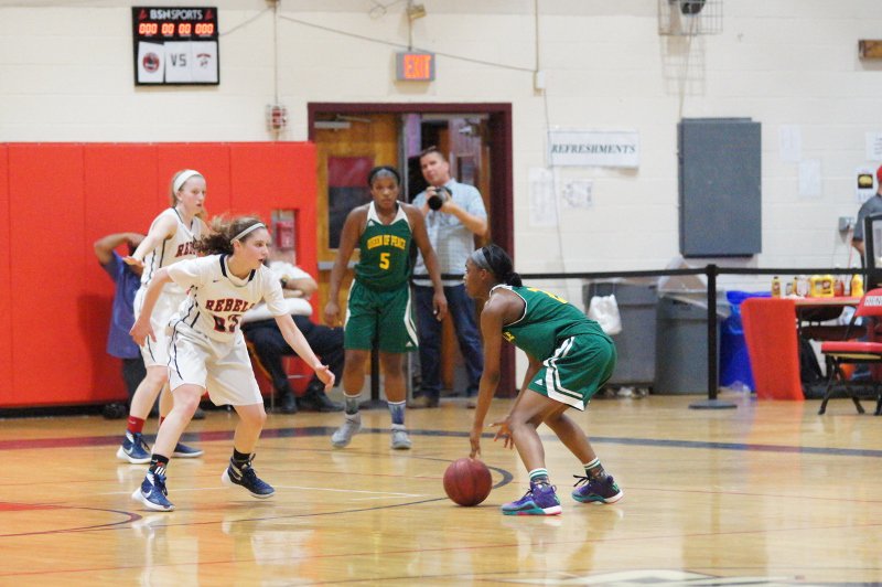 ExaminerNJ's tweet photo. Two of the best freshman in NJ: Michelle Sidor @SRDSMbasketball  and Asonah Alexander @kingjonjay https://t.co/yFf3FJwV2r
