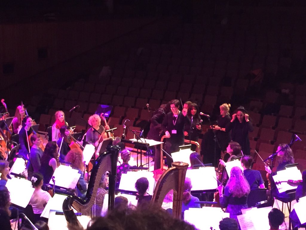 HilaryJHarvey's tweet image. Amazing vocals@SisterSledge_  +sharondclarke@WOWtweetUK #mirthcontrol rehearsal+@sueperkins+ female orchestra/choir!