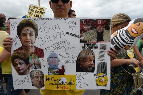 CarlaChamorros's tweet photo. ALL of #Brazil want their Prez @dilmabr + @LulapeloBrasil in jail:
https://t.co/ymHNy5hBx4
#DeathToTheLeft https://t.co/L5Hbql2E7A