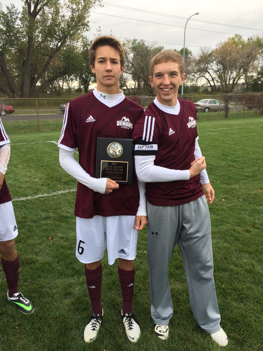Colelawrence2's tweet photo. Happy Birthday Travis🎉 https://t.co/teezt98jnW