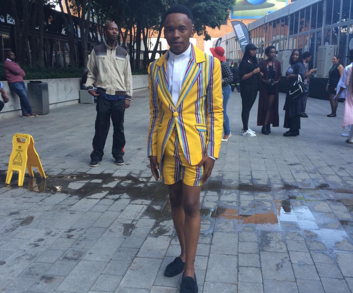 lwazi_soga's tweet photo. Back@ mbjfw2016
#afi_fastrack
#Outfit _by_jwarha https://t.co/t9VCK2eXpX