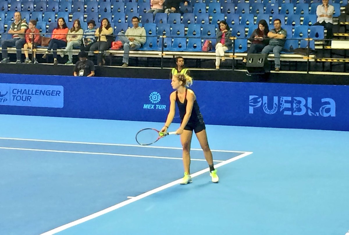 AbiertodePuebla's tweet photo. Inicia la #GranFinal femenil donde se enfrentan @Richelhogenkamp (NED) vs @Khromacheva (RUS) #AbiertoDePuebla https://t.co/mxnHyXrwXw