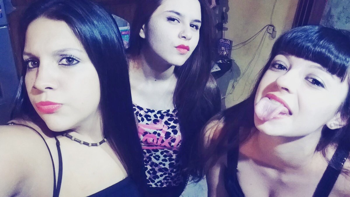 Brenndaa123's tweet photo. Linda nochesitaaaaa 👌 #Spaceee https://t.co/6I4aNBZDR8