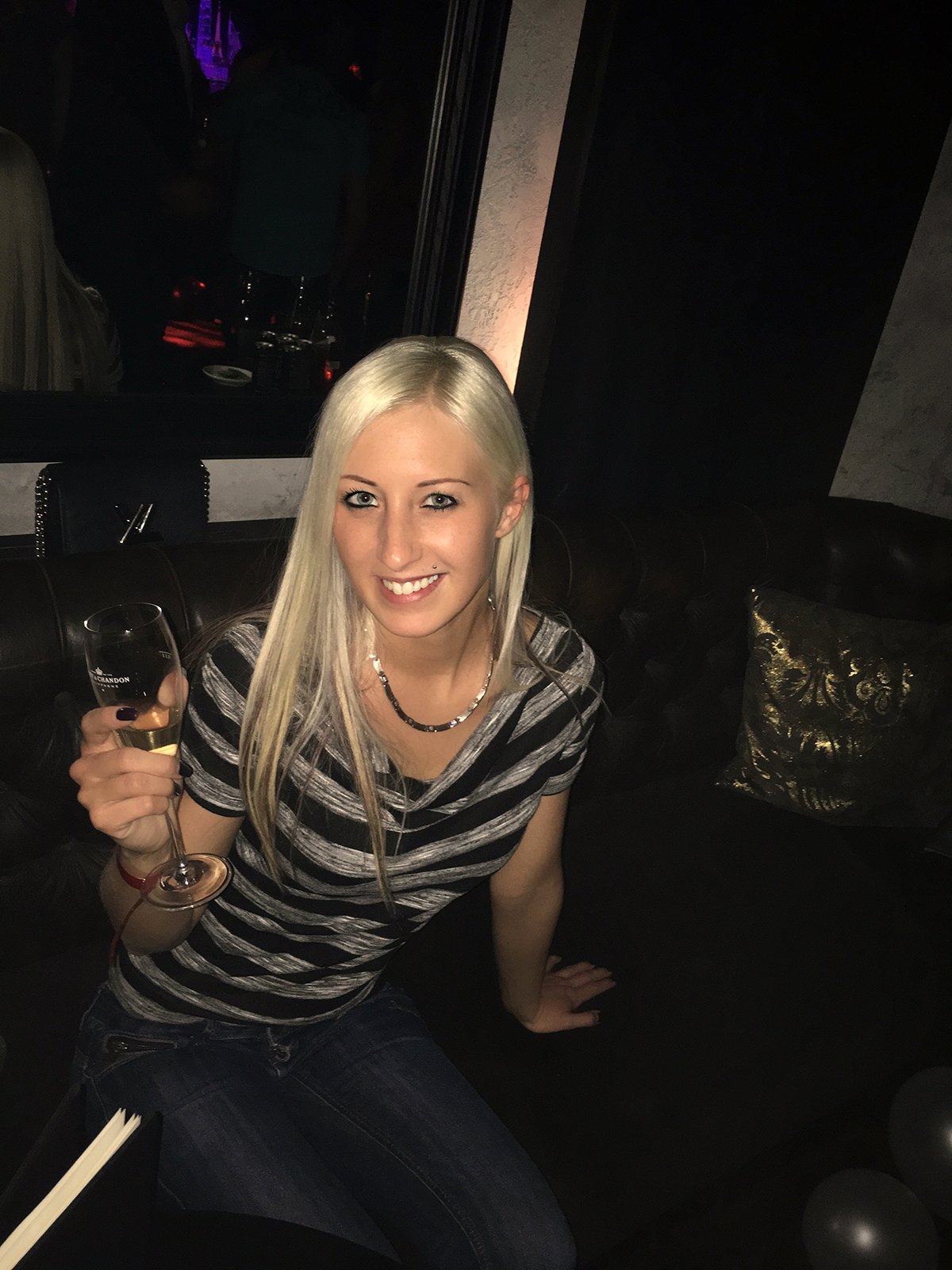 TW Pornstars - LEONIE PUR!. Twitter. Gestern einen tollen Abend in #