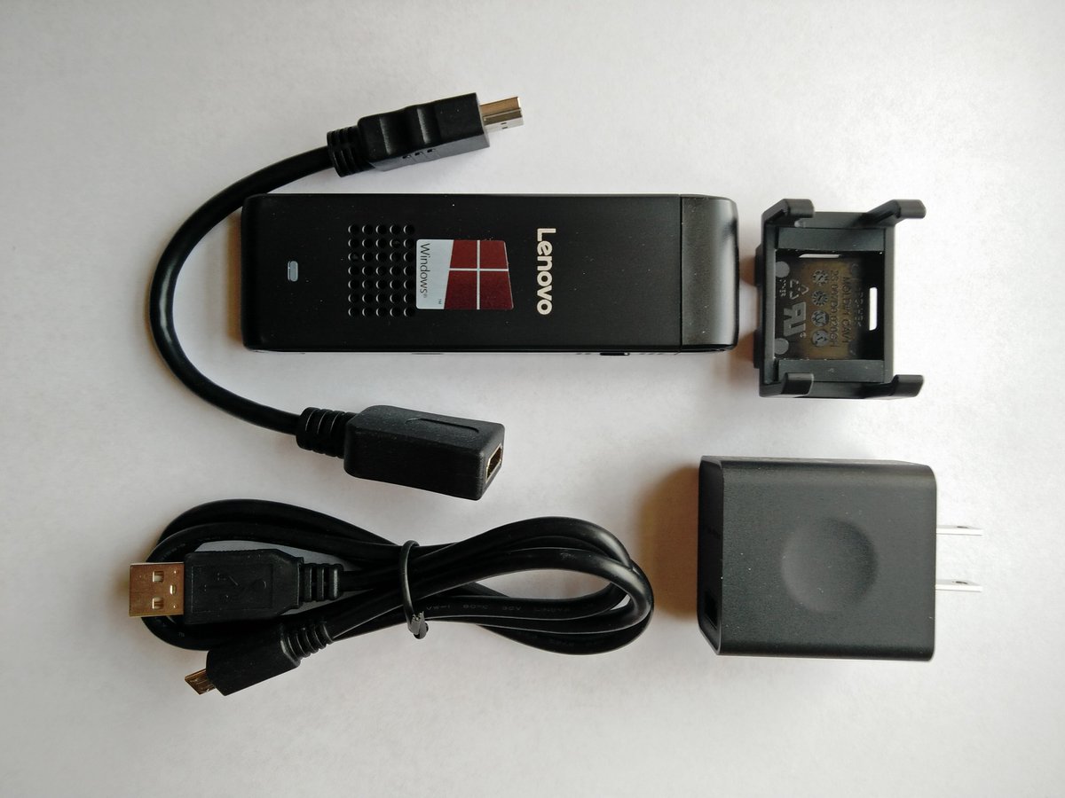 GigabitGeek's tweet photo. . @Lenovo #Ideastick300 #unboxing & initial thoughts - https://t.co/um85HaTFh0
#stickpc #minipc #conferencing #tech https://t.co/XqIjXEu08Z